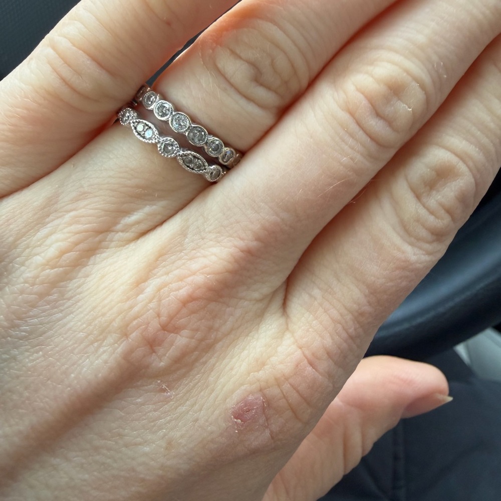 Diamond rings size 5